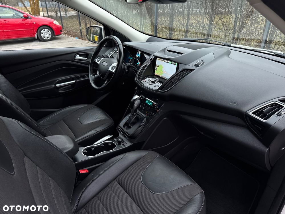 Ford Kuga 2.0 TDCi 4x4 Titanium - 23