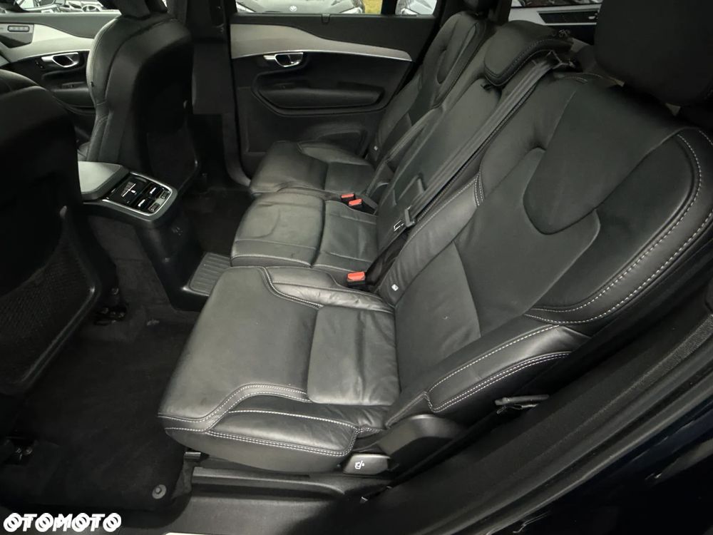 Volvo XC 90 T8 AWD Recharge Geartronic RDesign Edition - 33