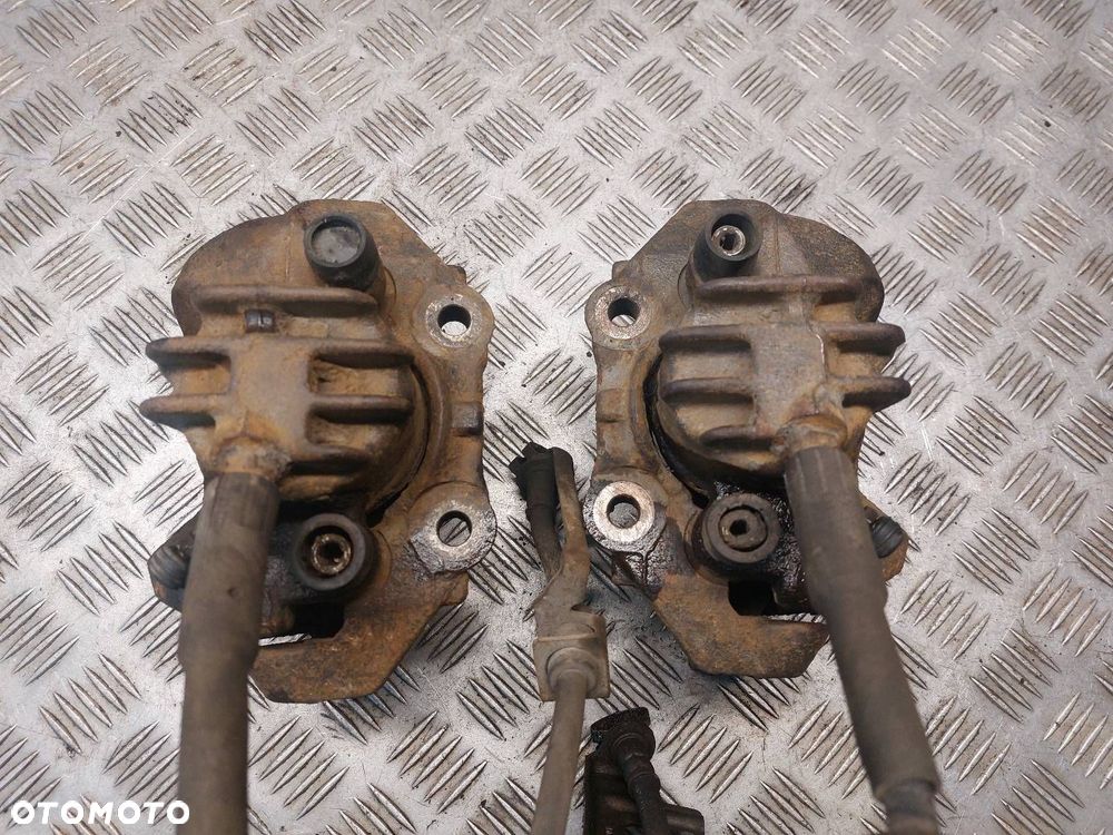 TARCZE HAMULCOWE PRZÓD + KLOCKI + ZACISKI CITROEN BERLINGO II 1.6 HDI - 8