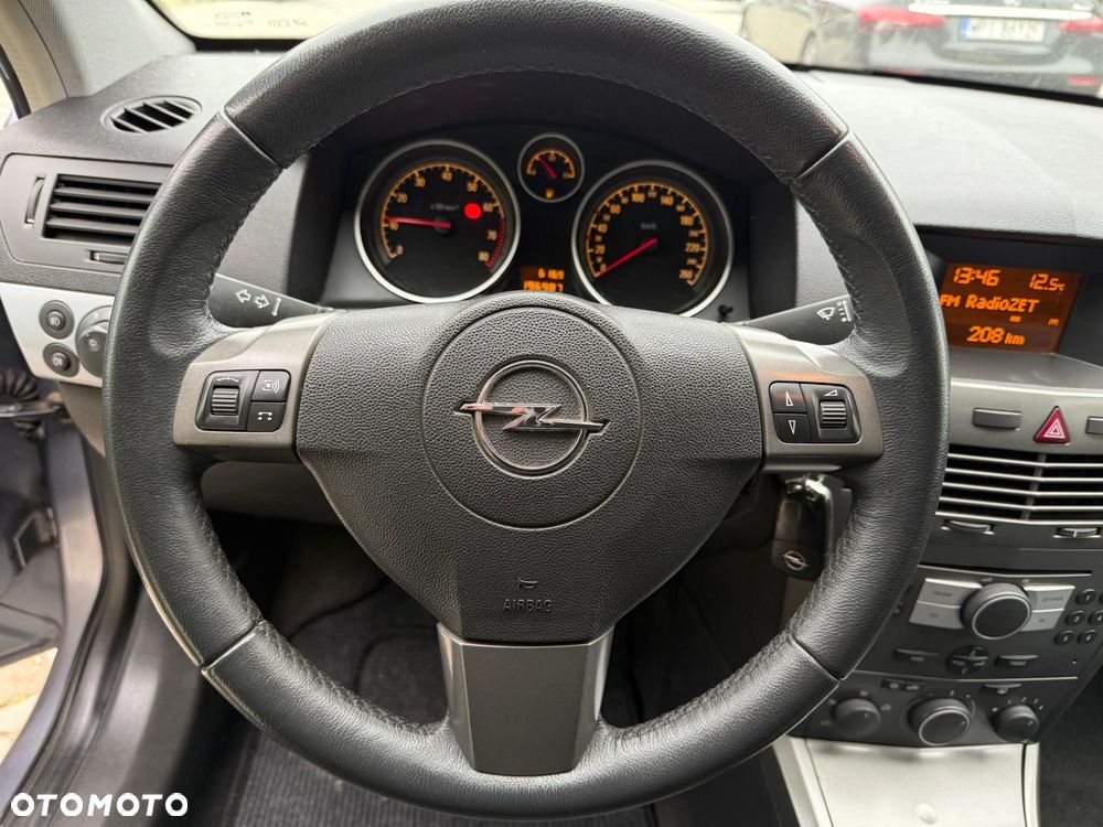 Opel Astra - 24