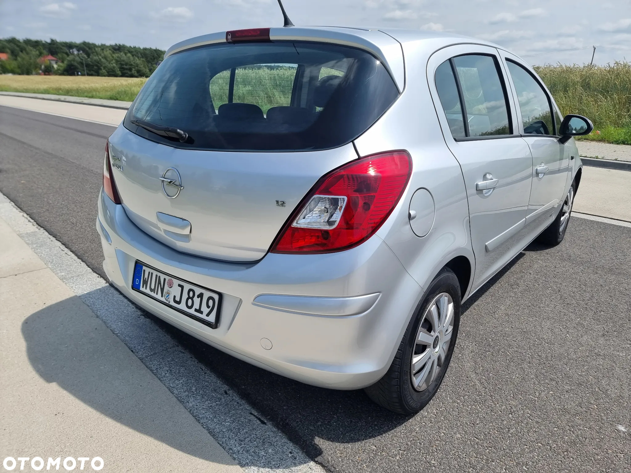 Opel Corsa 1.2 16V Color Edition - 4