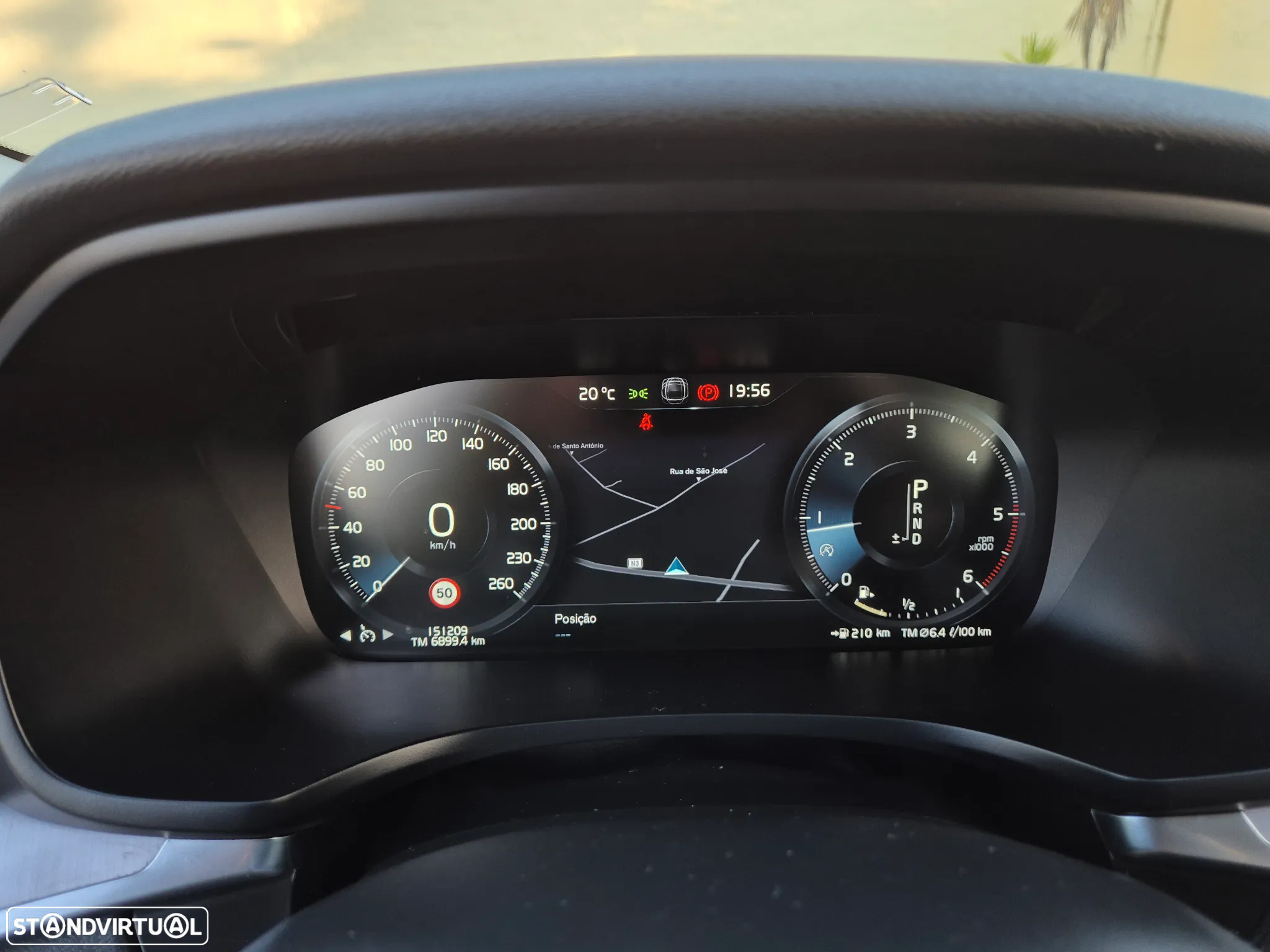 Volvo V60 2.0 D3 Momentum Plus Geartronic - 27