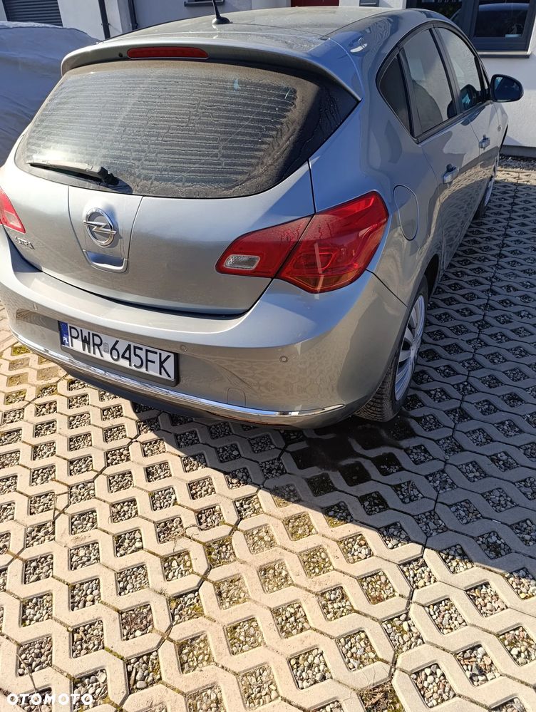 Opel Astra - 10