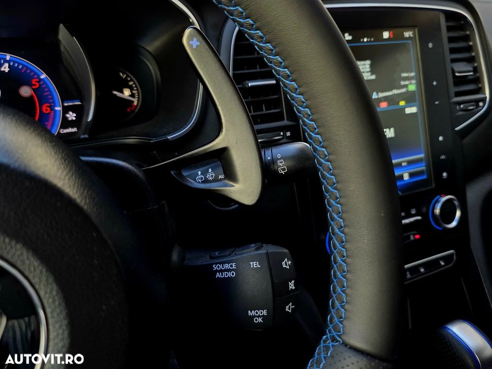 Renault Megane ENERGY dCi EDC GT - 22