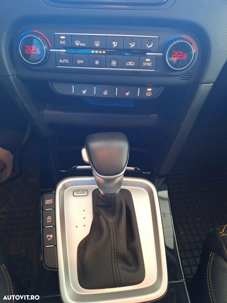 Kia XCeed 1.5 T-GDI MHEV 7DCT Style+ - 9
