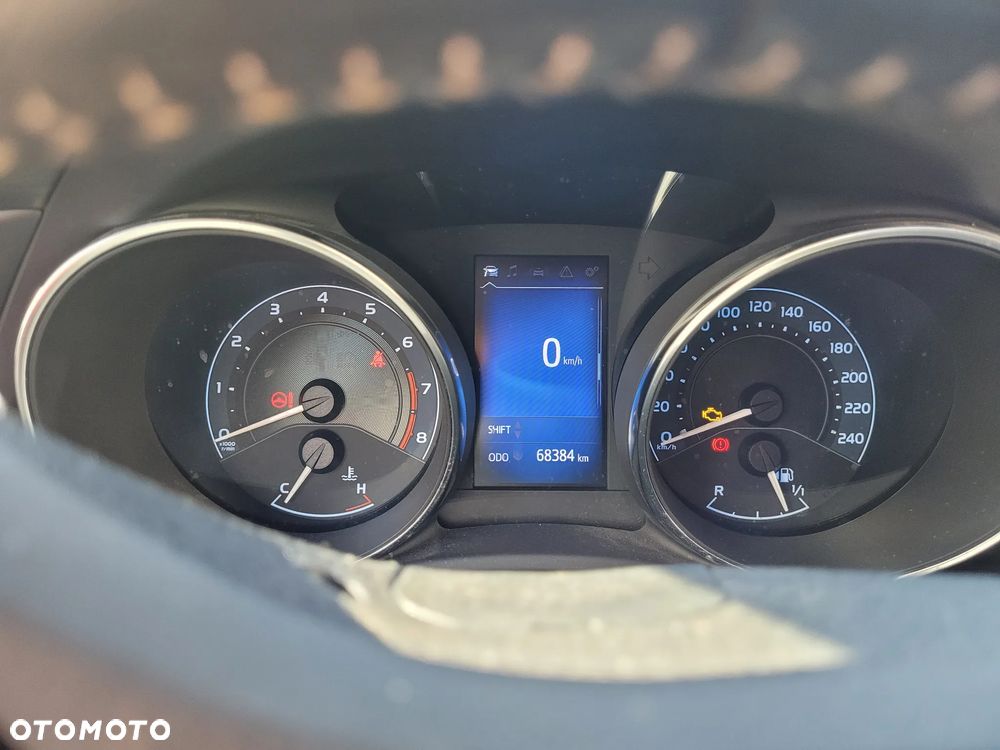 Toyota Auris 1.6 Premium - 12