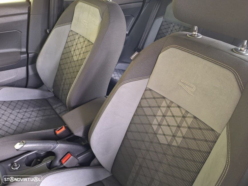 VW Taigo 1.0 TSI R-Line DSG - 8