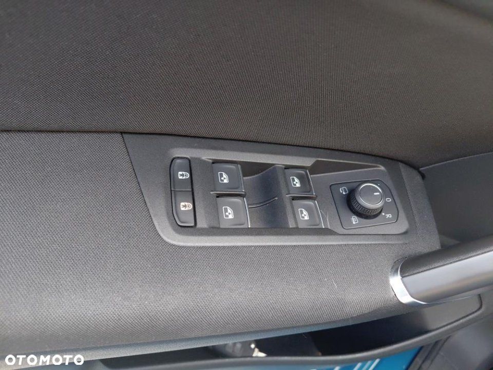 Volkswagen Touran - 20