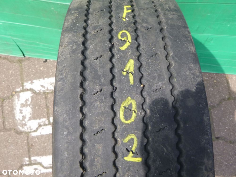 Opona ciężarowa 215/75/17.5 Semperit RUNNER F2. Opony ciężarowe - 2