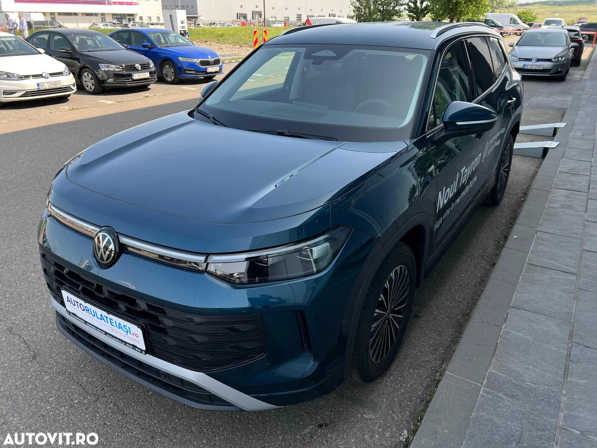Volkswagen Tayron 1.5 eTSI DSG MHEV Life - 3
