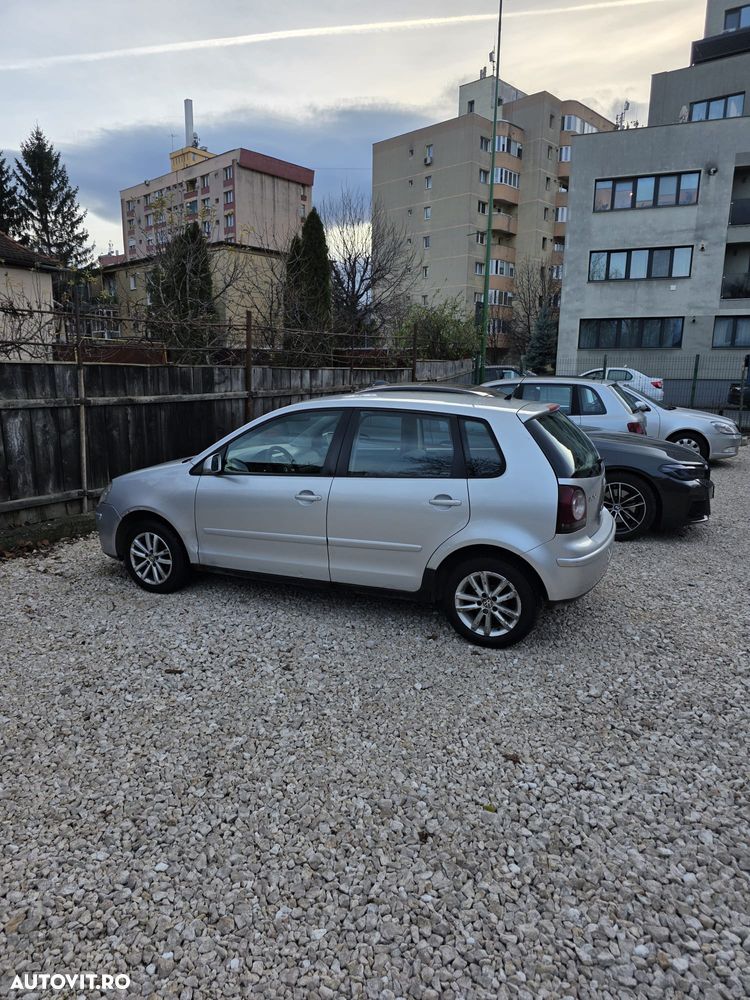 Volkswagen Polo 1.4 TDI Comfortline - 6