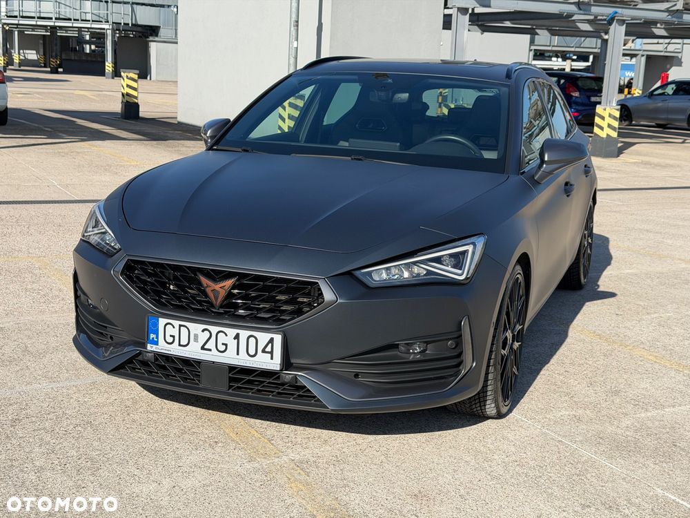 Cupra Leon Sportstourer 2.0 TSI 4Drive VZ Cup DSG - 2