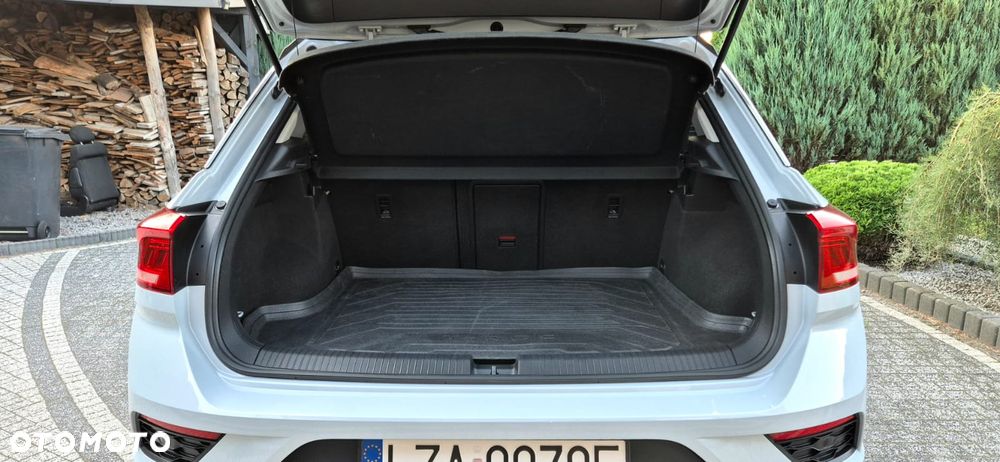 Volkswagen T-Roc - 16