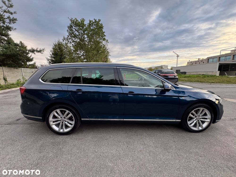 Volkswagen Passat Variant 2.0 TDI 4Mot Elegance DSG - 6