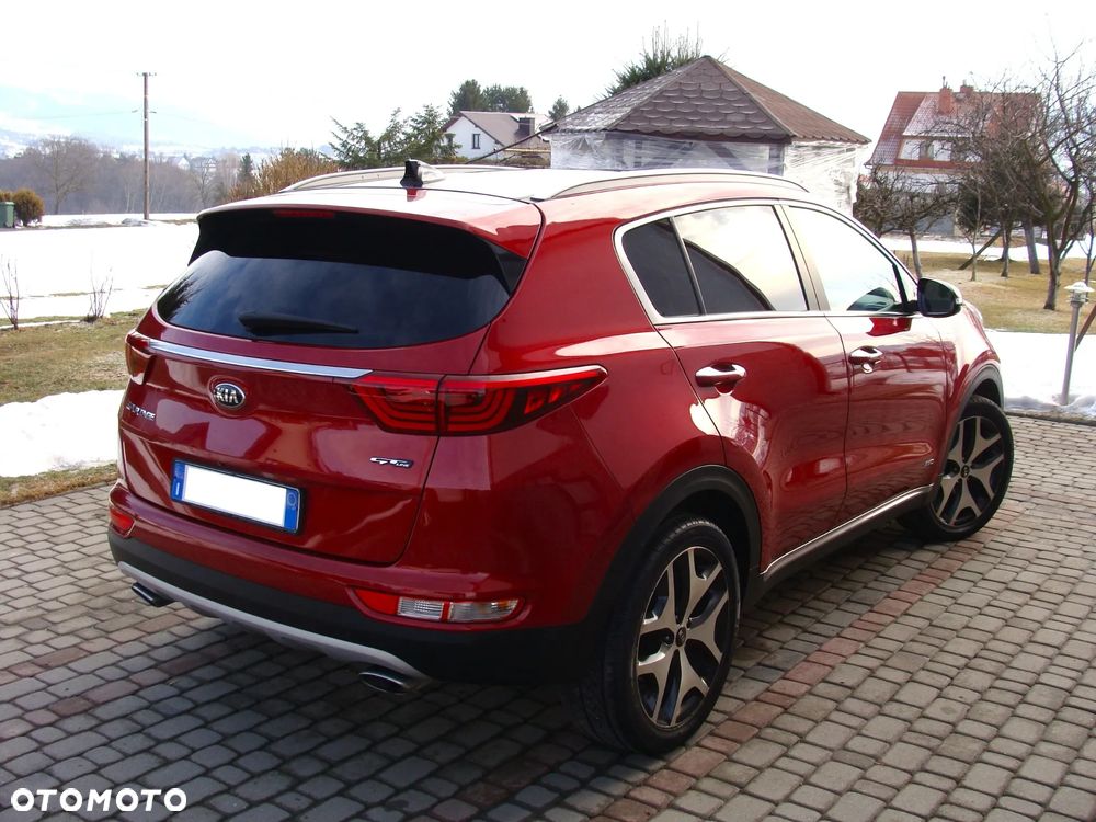 Kia Sportage 2,0 CRDI AWD GT Line - 6