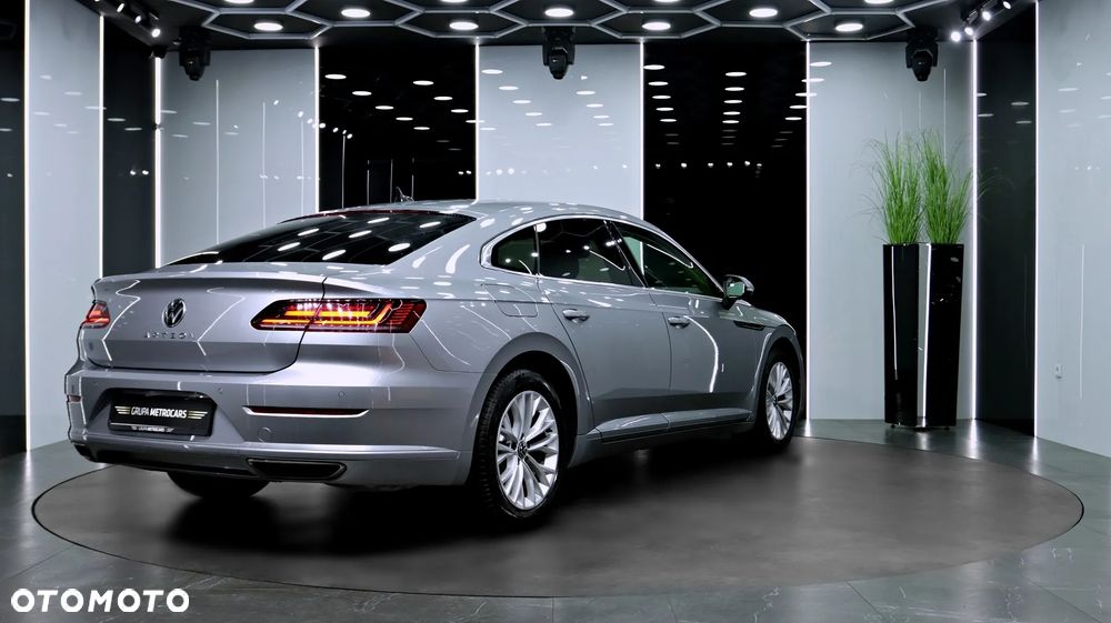 Volkswagen Arteon 2.0 TSI Essence DSG - 8