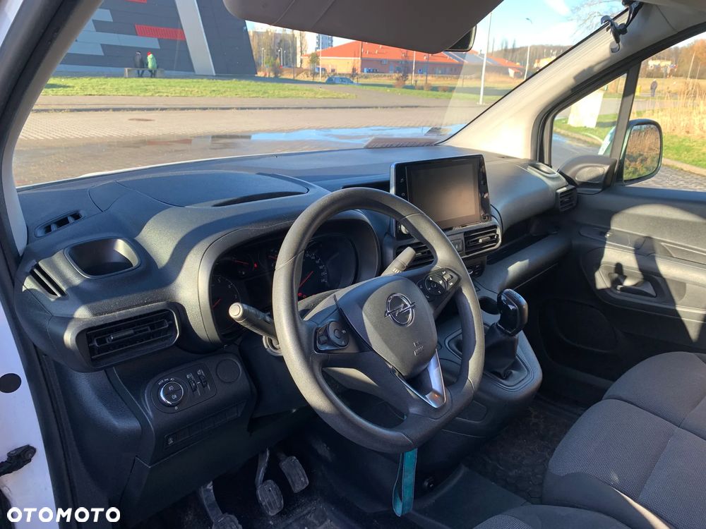Opel COMBO - 15
