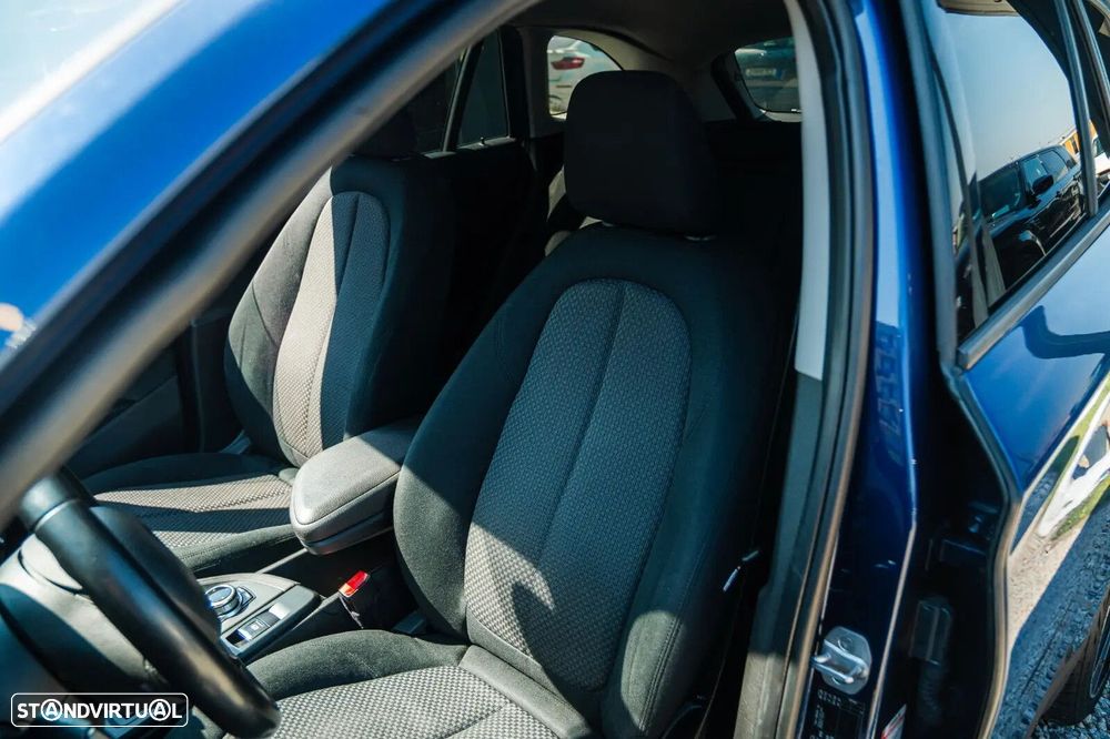 BMW X1 sDrive18d Sport Line - 13