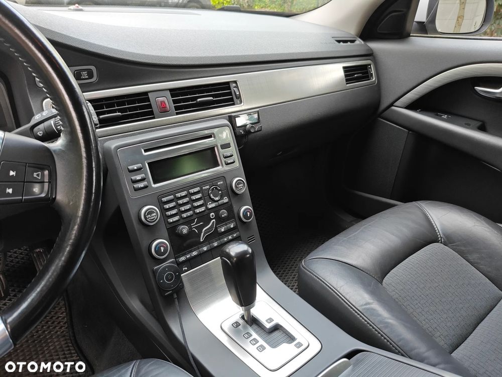 Volvo V70 - 25