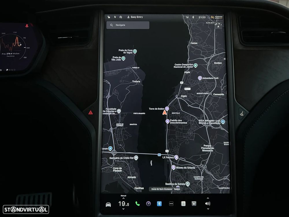 Tesla Model X - 23