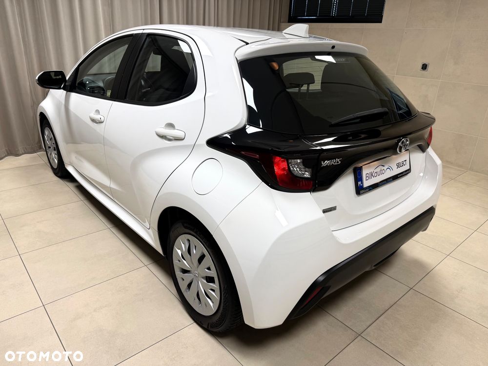 Toyota Yaris - 7