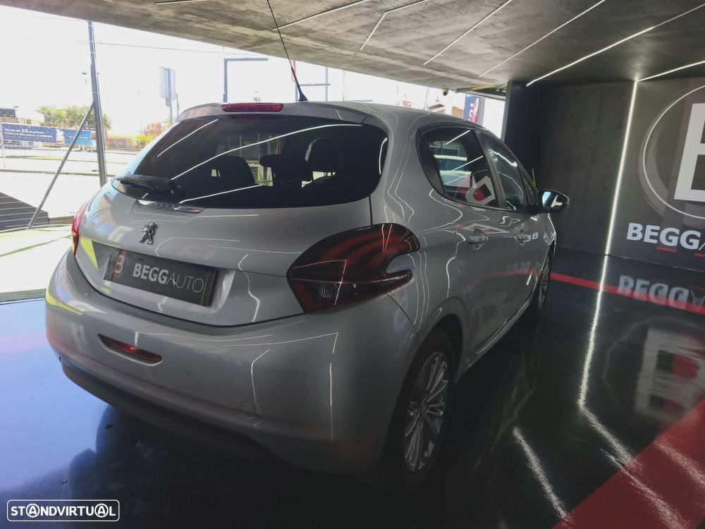 Peugeot 208 1.6 BlueHDi Style - 33