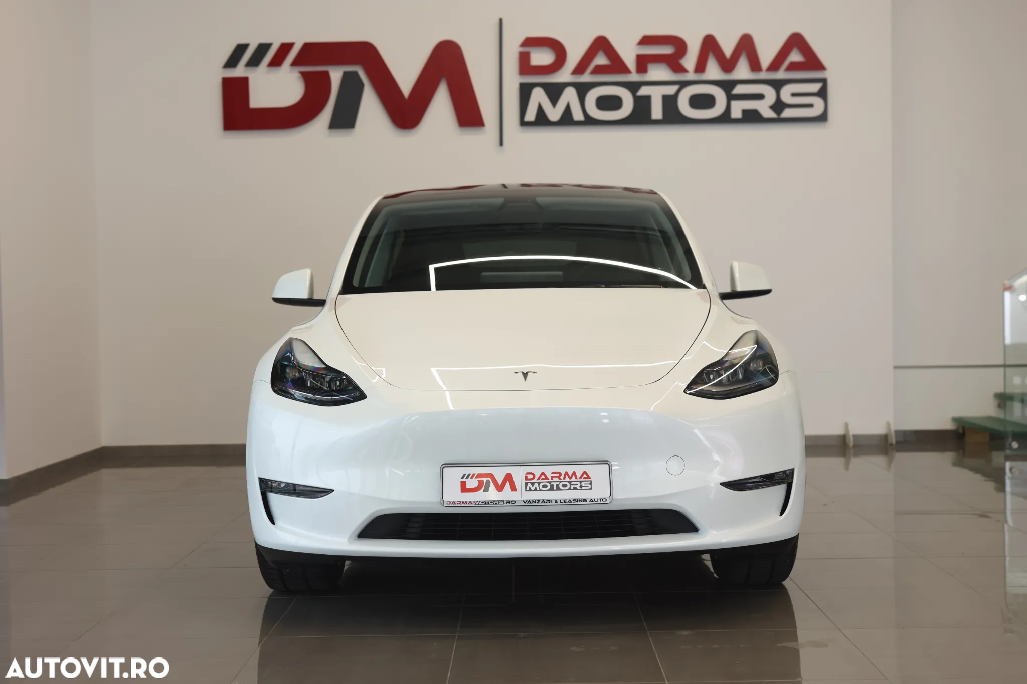 Tesla Model Y Long Range Dual Motor AWD - 3