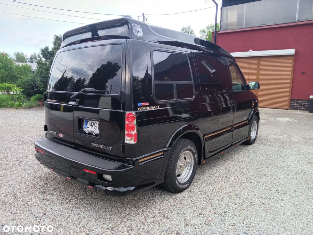 Chevrolet Astro - 3