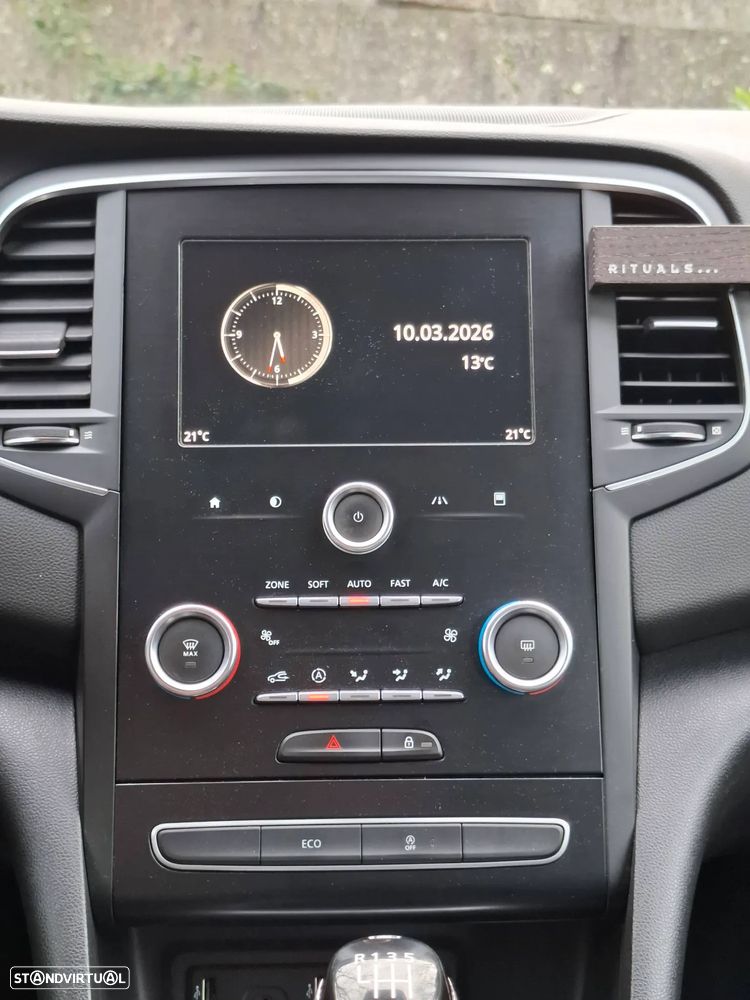 Renault Mégane Sport Tourer ENERGY dCi 110 GT LINE - 12