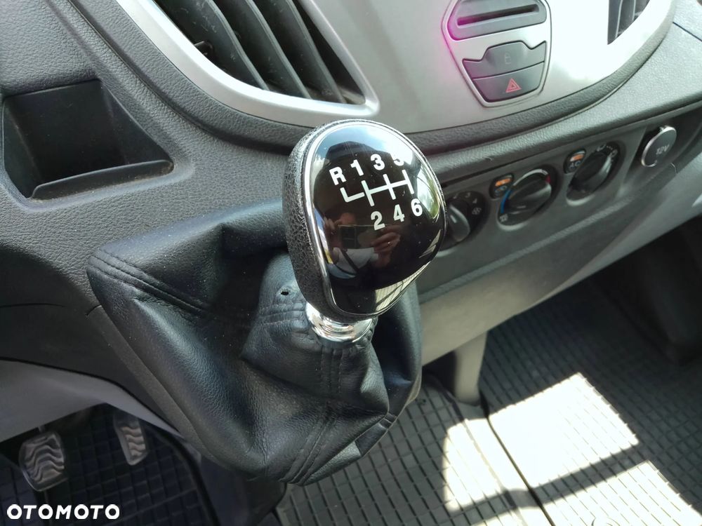 Ford Transit - 21