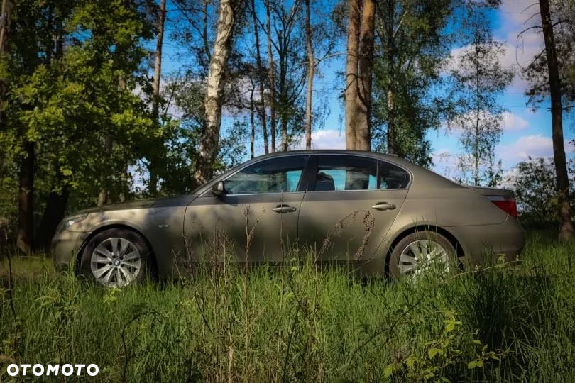 BMW Seria 5 520i - 31