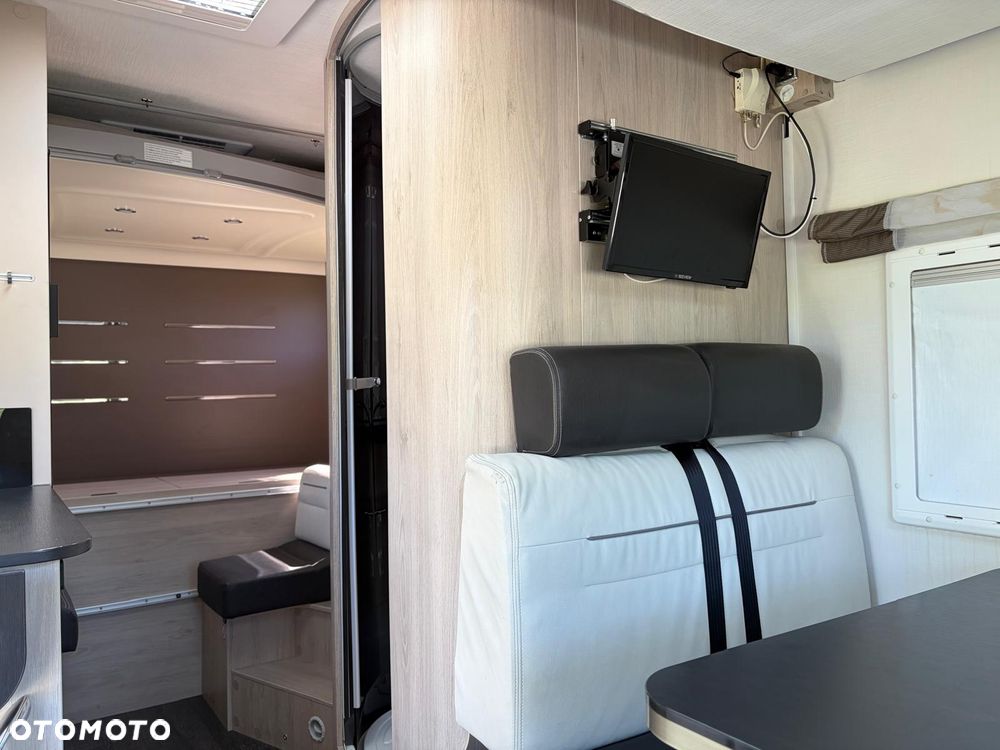 Ford Transit Challenger - 33