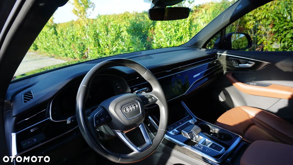 Audi Q7 55 TFSI quattro tiptronic - 13