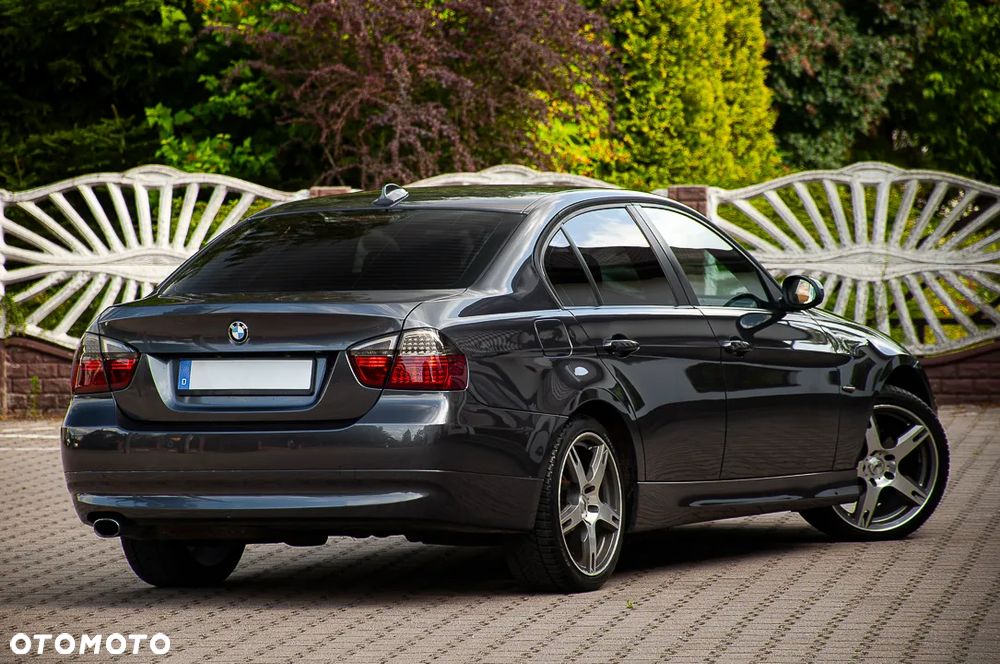 BMW Seria 3 318i Edition Sport - 5