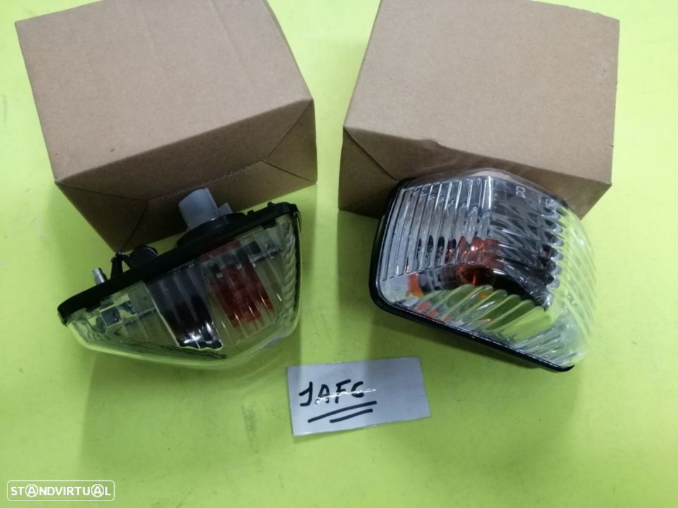 Farolins de pisca Isuzu Nlr NNR NPR NKR 2008-- NOVOS - 1