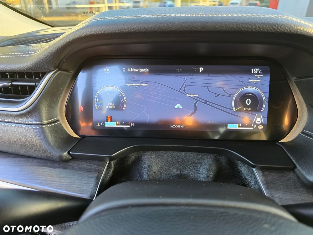 Jeep Grand Cherokee - 29