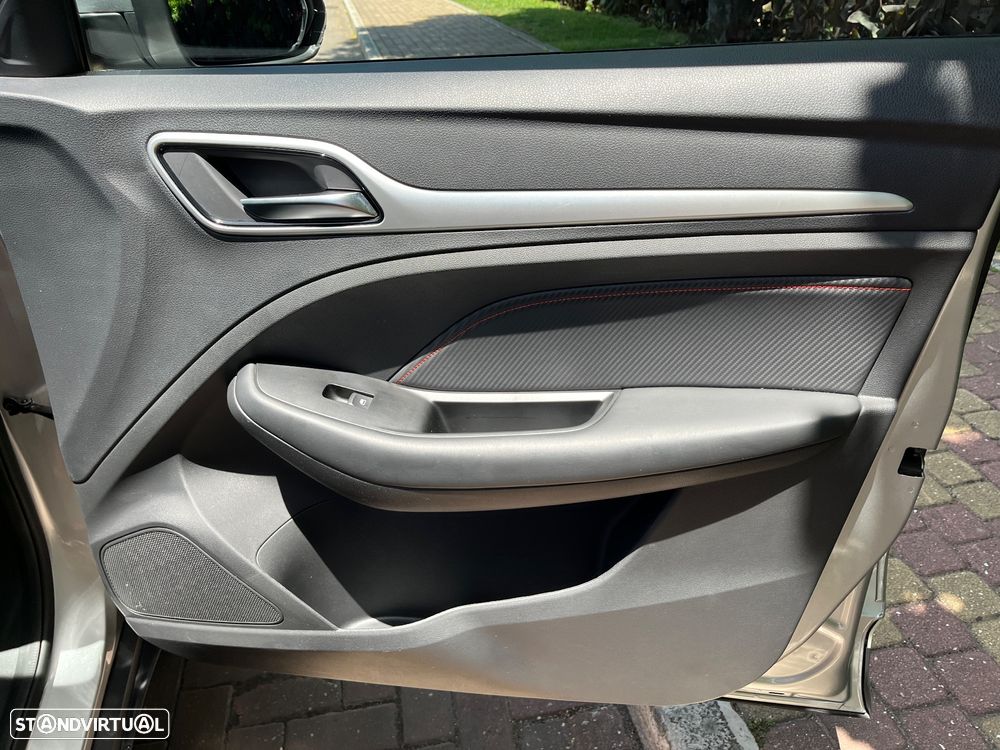 MG ZS EV 72.6 kWh Comfort - 28