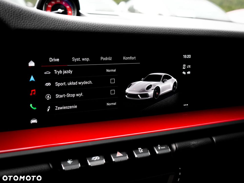 Porsche 911 Carrera GTS - 16