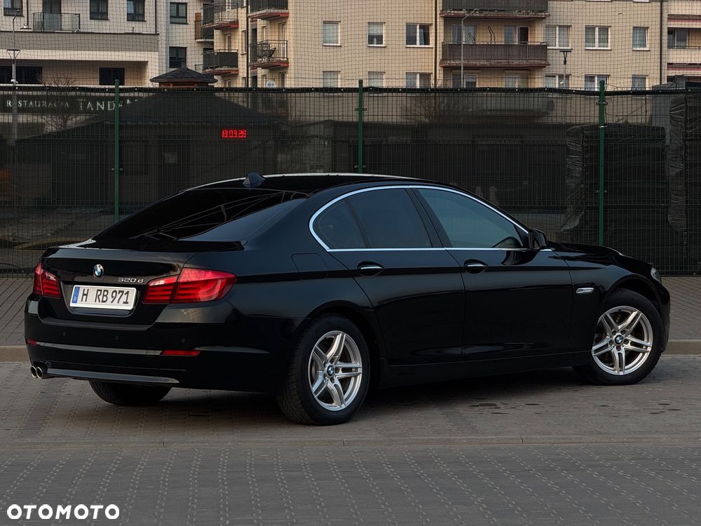 BMW Seria 5 520d - 3