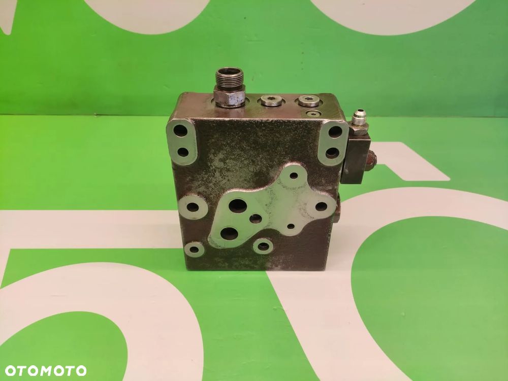 Zawór hamulca hydraulicznego 60749D 3797004M2 Massey Ferguson 7618 - 4