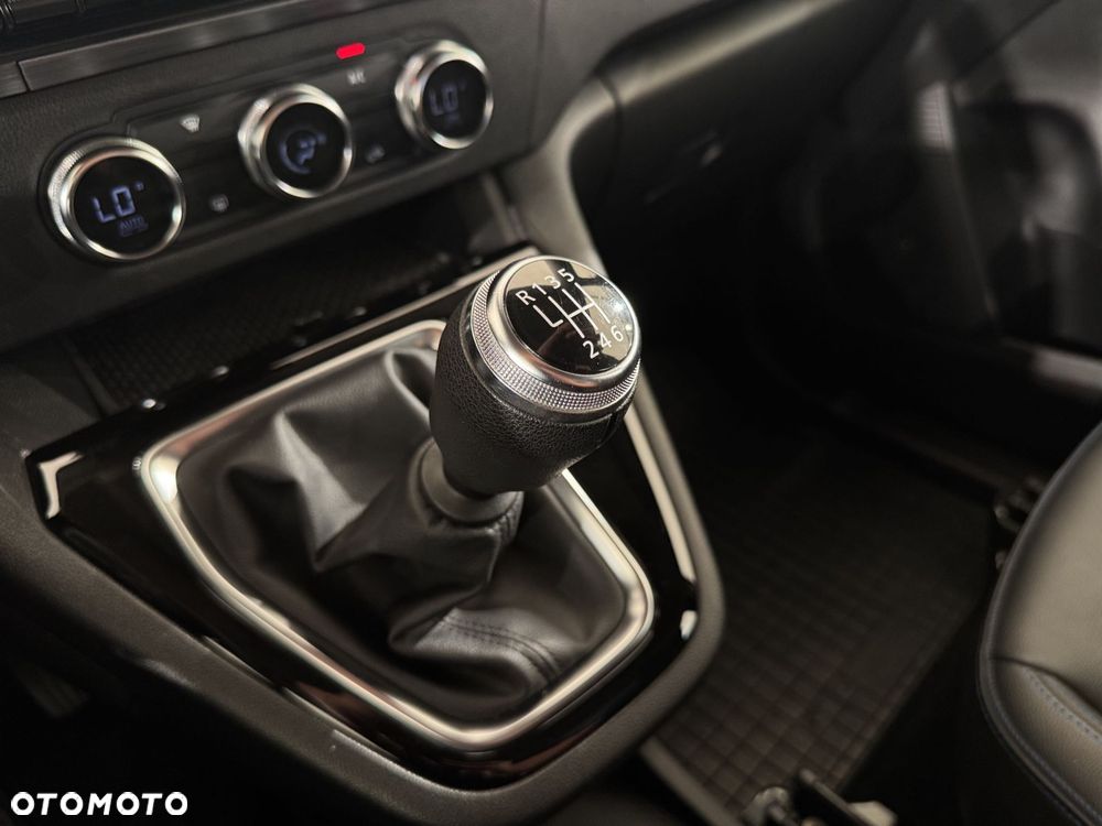 Nissan Townstar - 28
