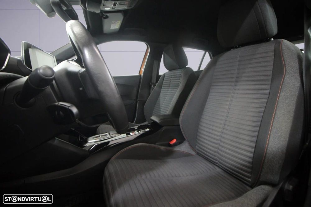 Peugeot e-2008 50 kWh Active Pack - 7