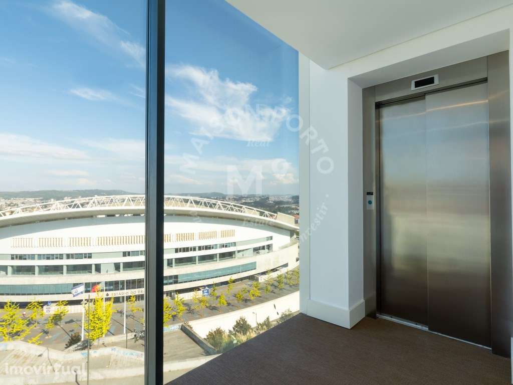 Apartamento T1 com Varanda, Totalmente Mobilado e Equipado - City S... - Grande imagem: 4/36