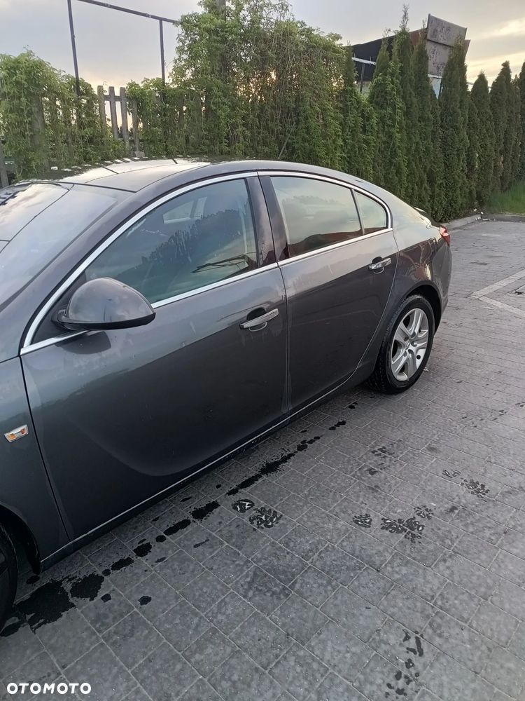 Opel Insignia 2.0 CDTI - 10