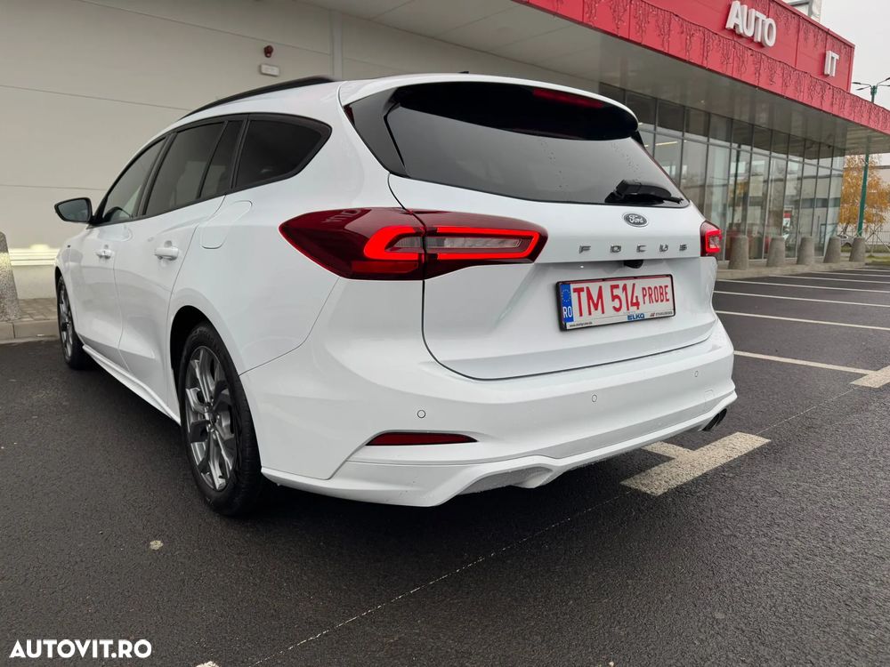 Ford Focus Turnier 1.5 EcoBlue Start-Stopp-System Aut. ST-LINE X - 4