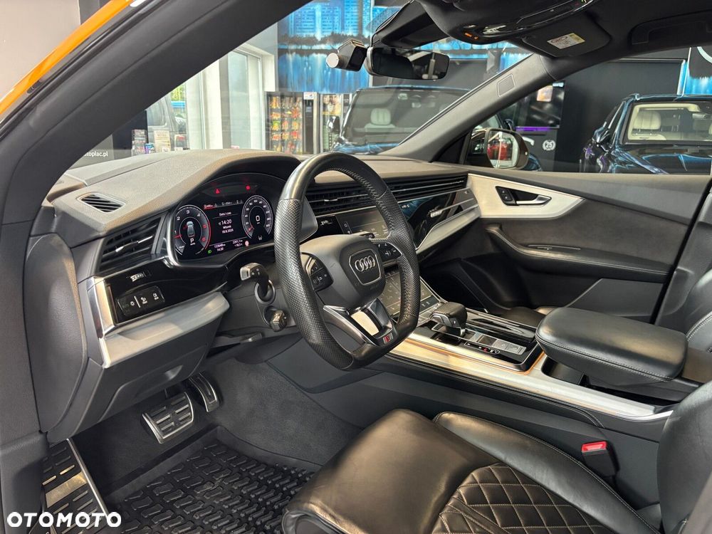 Audi Q8 - 11
