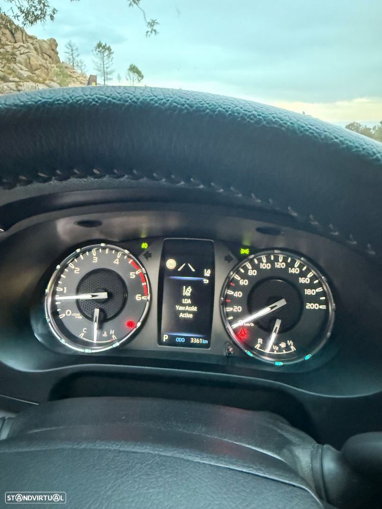 Toyota Hilux 2.8 D-4D 4WD GR Sport - 7
