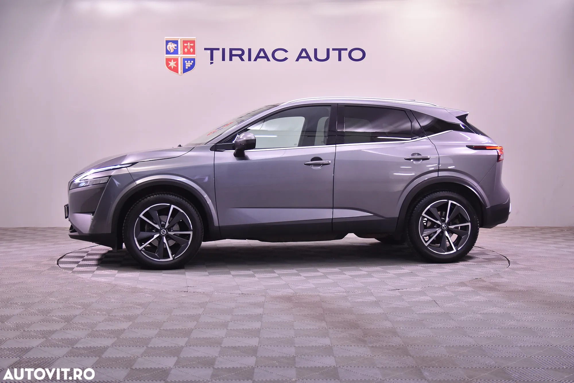 Nissan Qashqai - 2