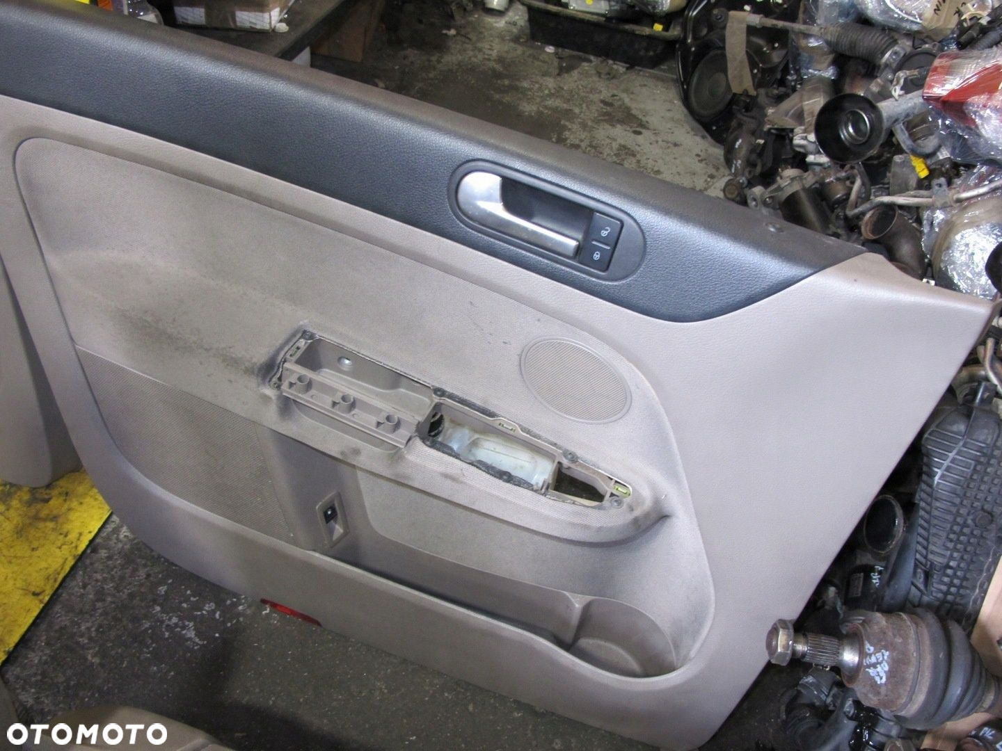 VW GOLF PLUS FOTELE KANAPA BOCZKI DRZWI KPL EU - 12