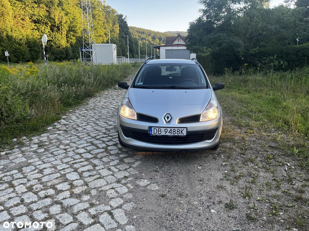 Renault Clio - 1